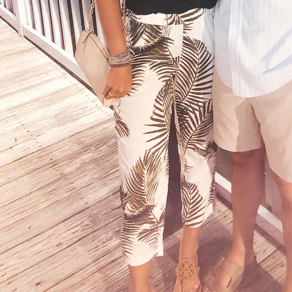 H&M palm tree pants! The perfect summer pant 💛